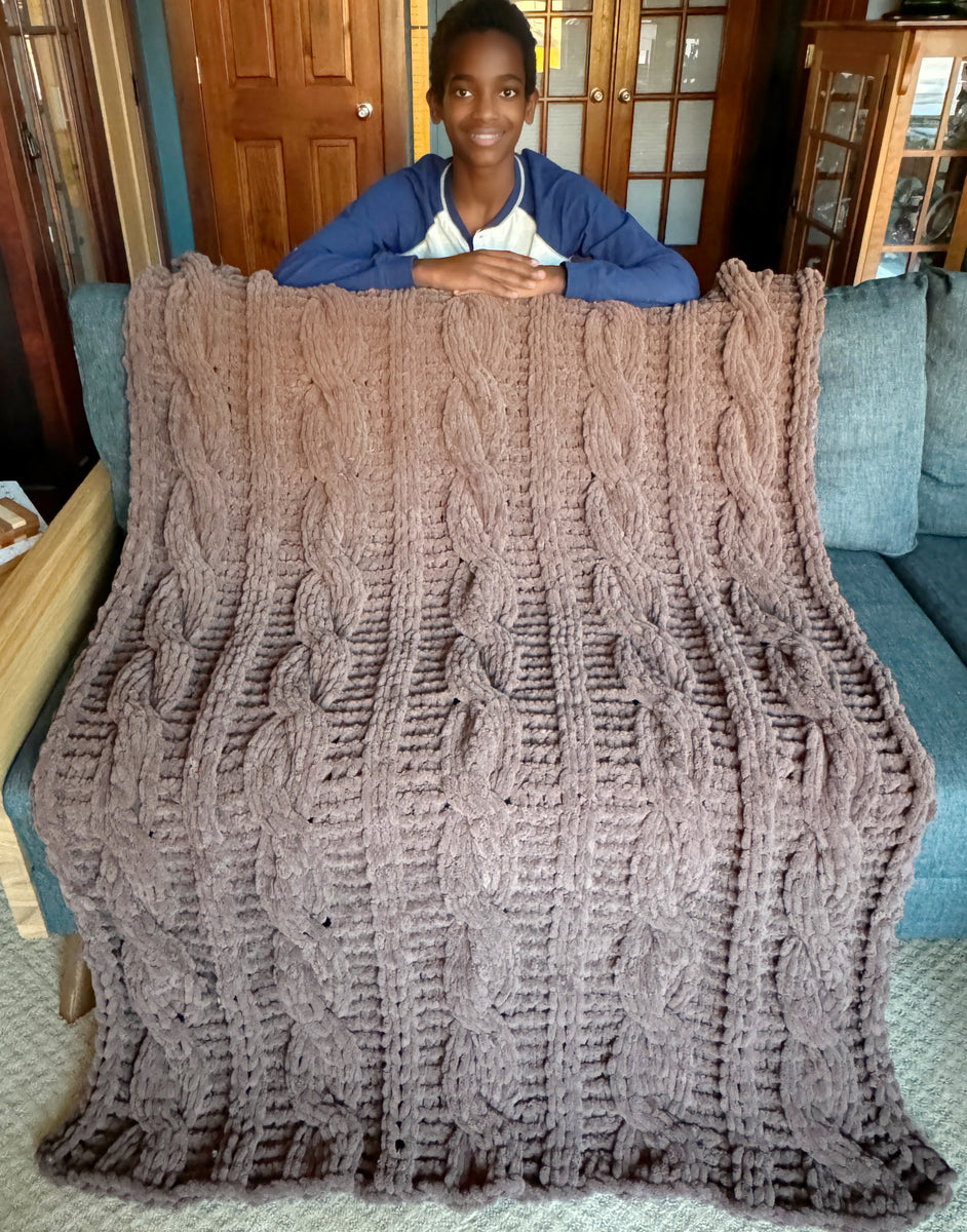 Thick cable blanket hot sale