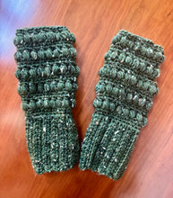 Handmade fingerless gloves made with Wool